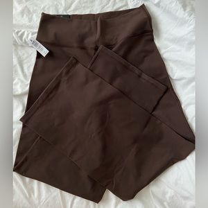 NWT Aritzia TNALife Atmosphere Wide Hi-Rise Legging - size XL
